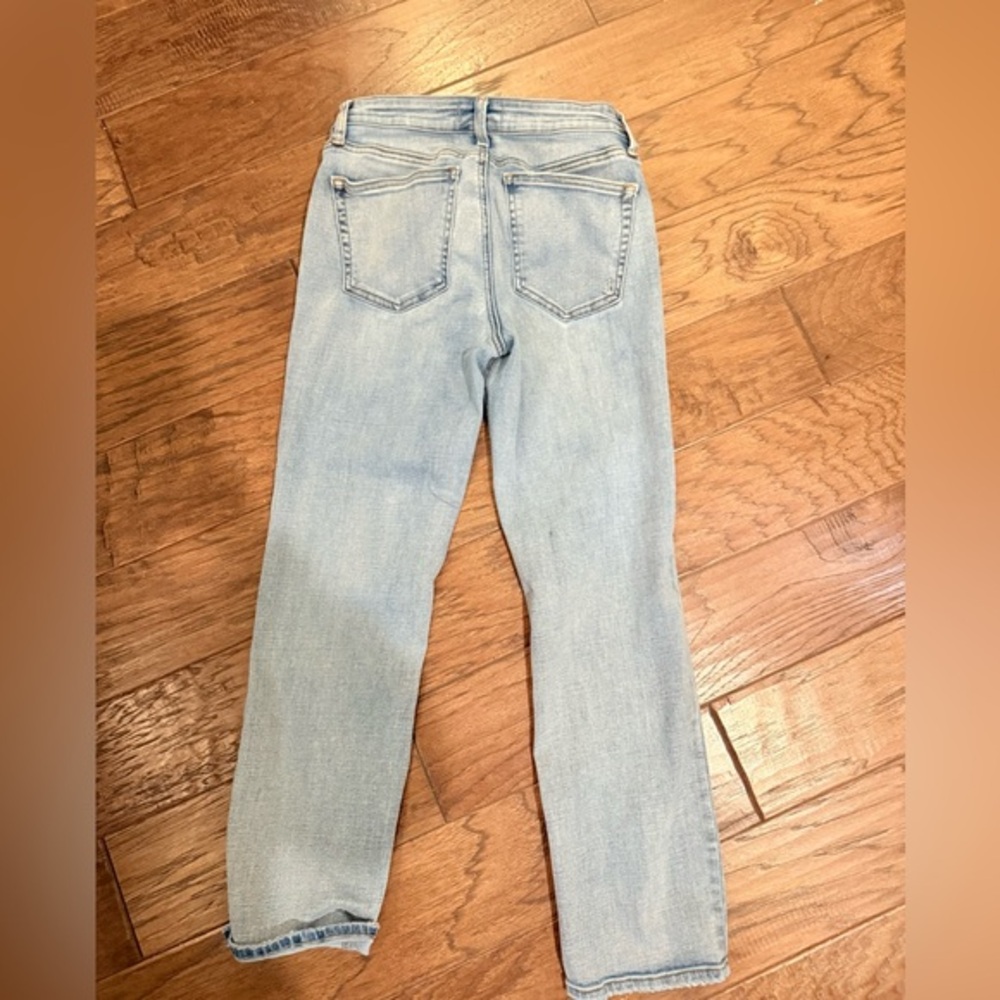 Silver Jeans Women's Straight Leg Light Denim